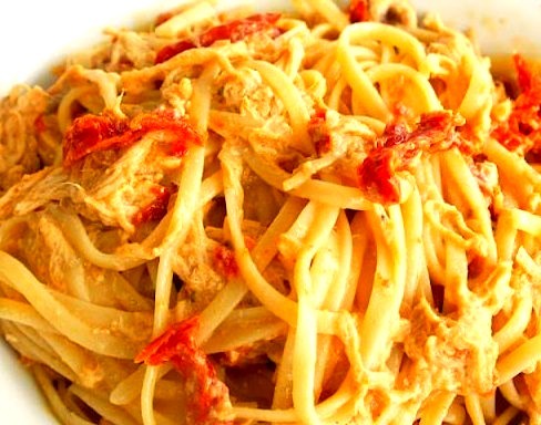 Four Cheese And Sun-Dried Tomato Chicken Pasta